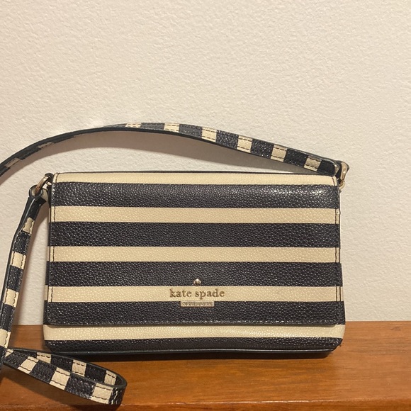 KATE SPADE small striped purse - Picture 8 of 8